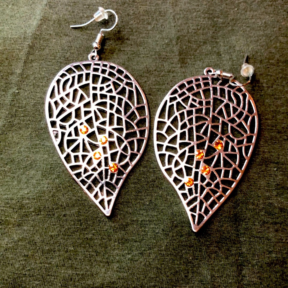 Beautiful fashion jewelry earrings